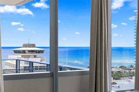 Photo of 629 Keeaumoku Street #3110, Honolulu, HI 96814 (MLS # 202617842)
