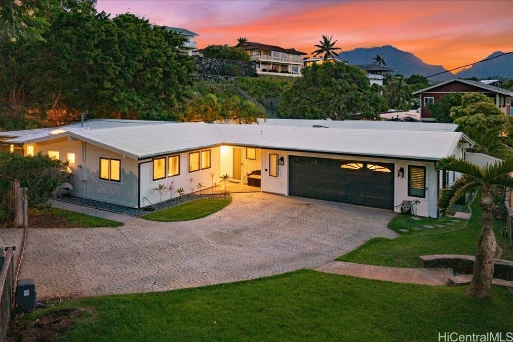 151 Alala Road
