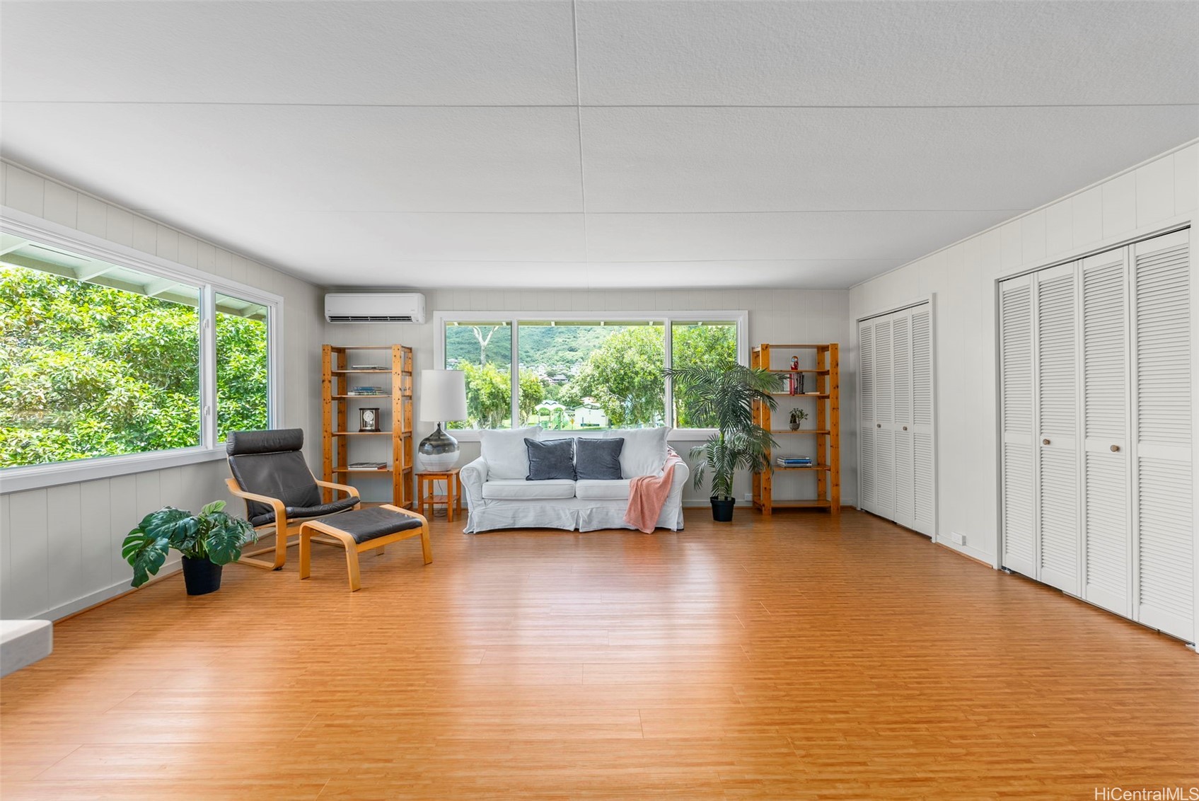 2714 Hipawai Place
