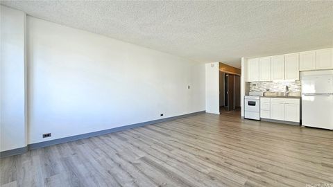 747 Amana Street 801 Honolulu HI 96814