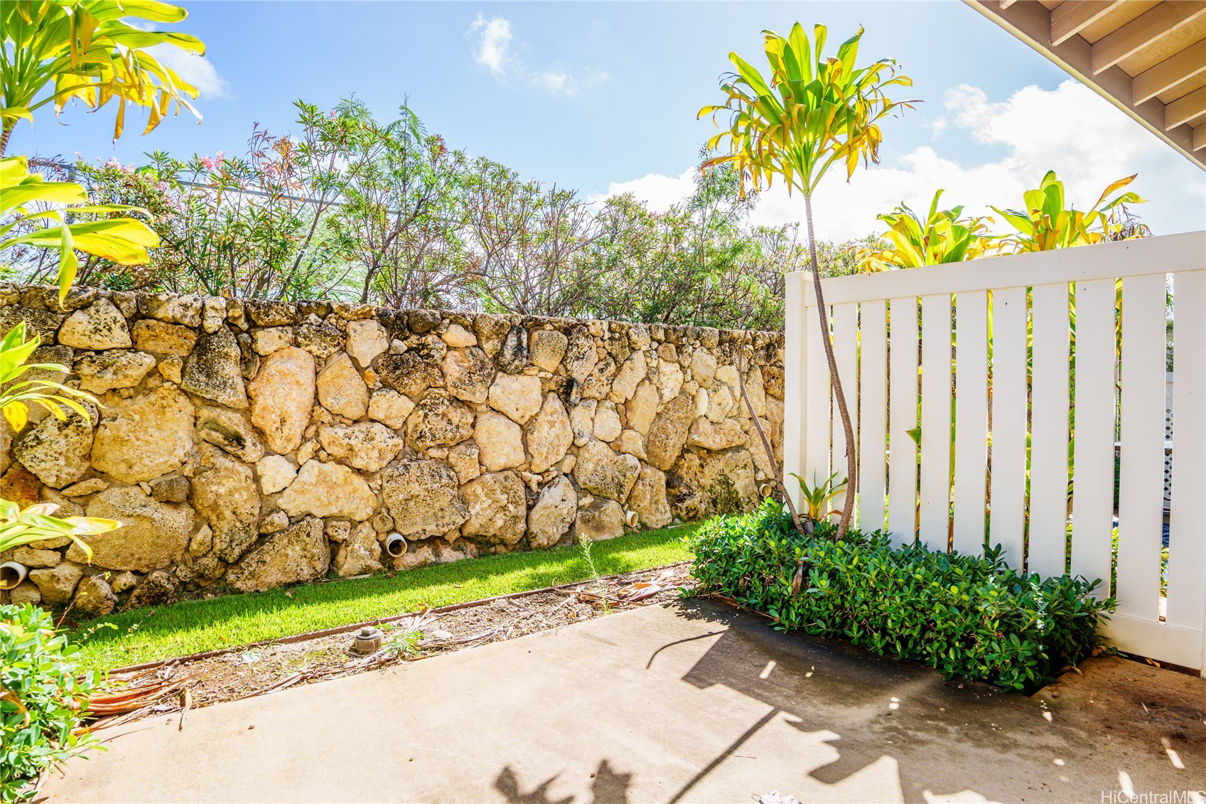 92-1522 Aliinui Drive 2304