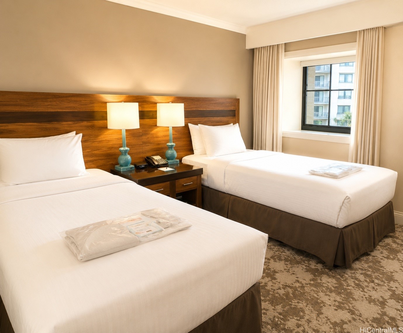 2470 Kalakaua Avenue 1402