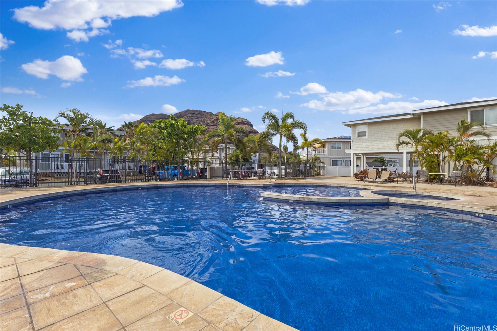 Maili Beach Place Condominium