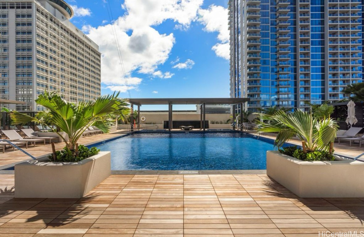 Sky Ala Moana West Condominium