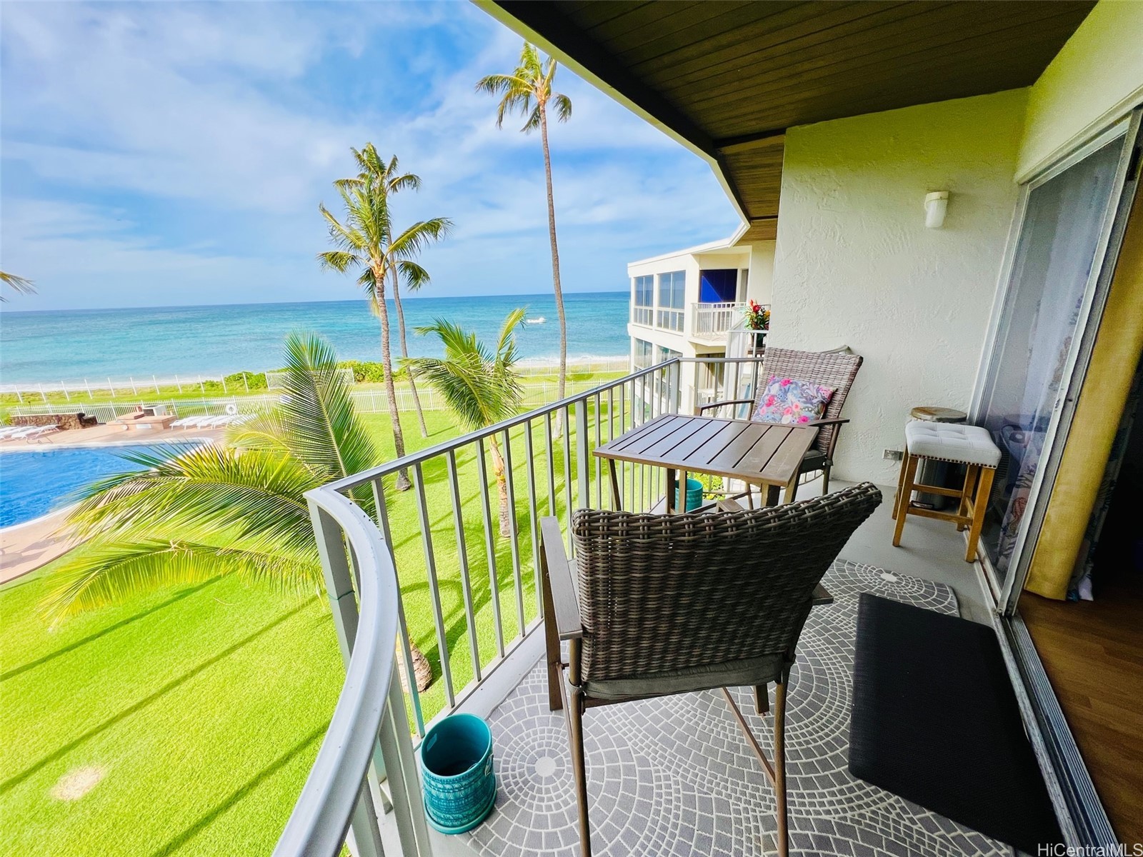 87-561 Farrington Highway 317