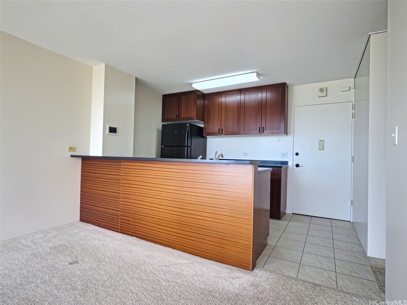 1050 Kinau Street 807