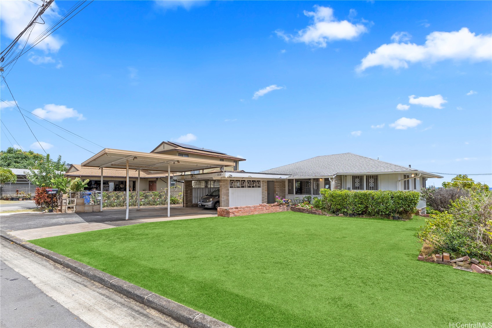1538 KEALIA Drive