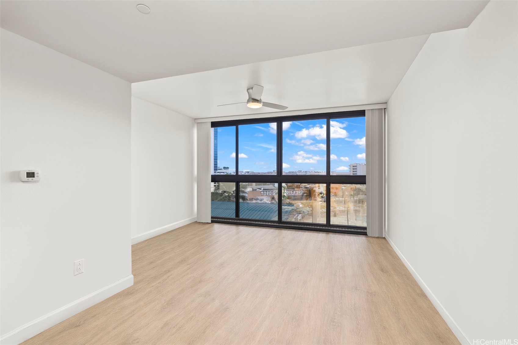 600 Queen Street 607