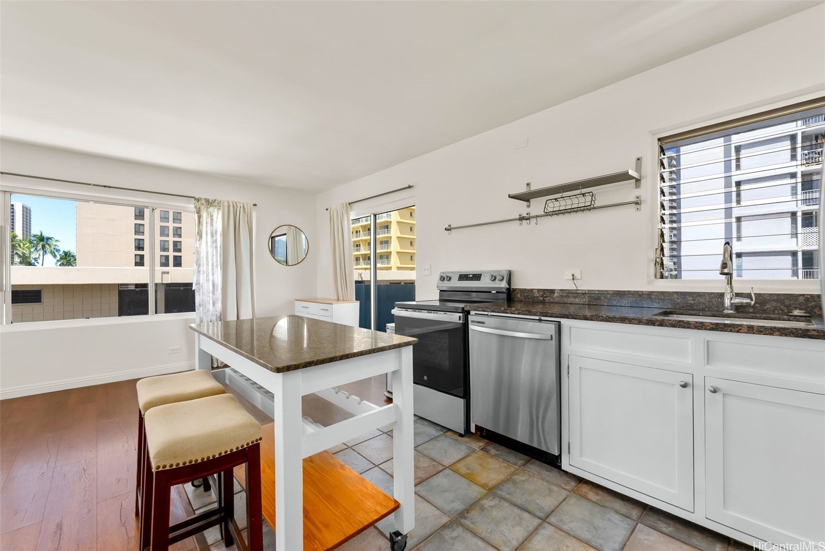 320 Ohua Avenue 401