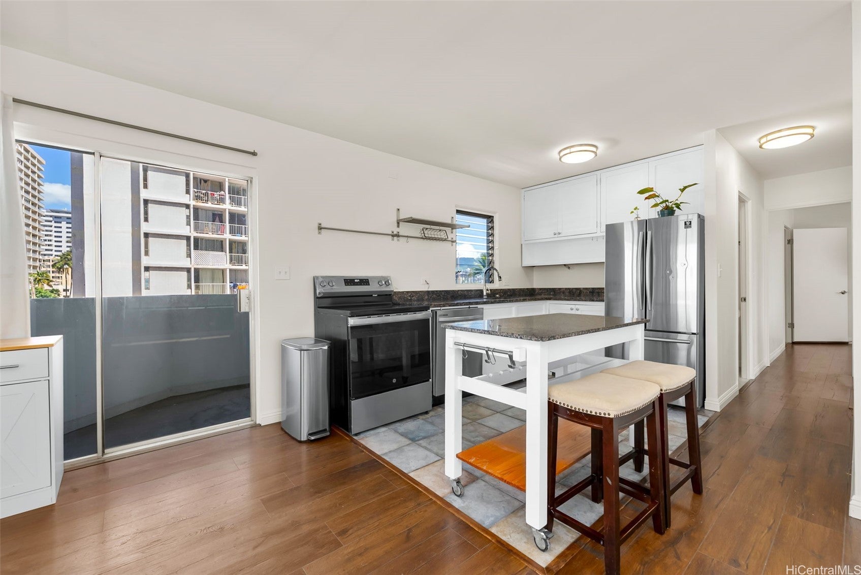 320 Ohua Avenue 401