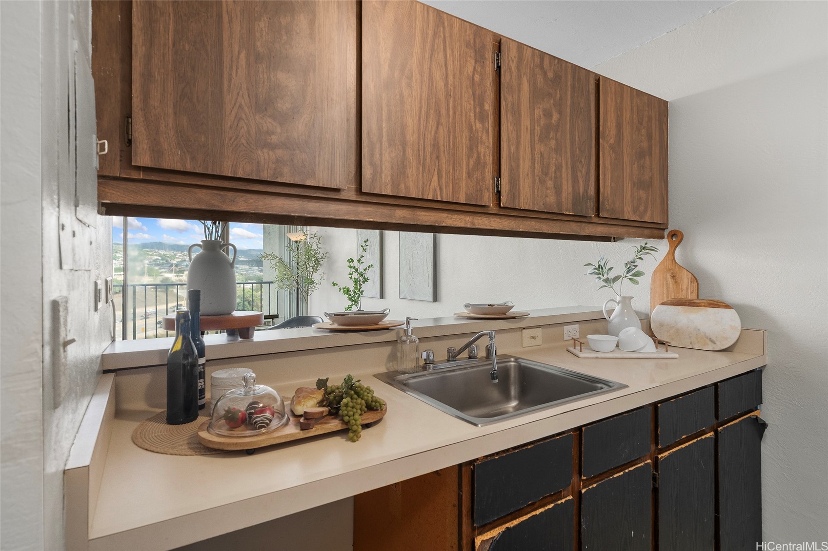 98-500 Koauka Loop 16C