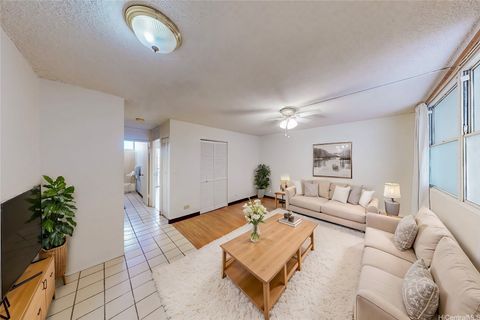 1911 Kalakaua Avenue 411 Honolulu HI 96815