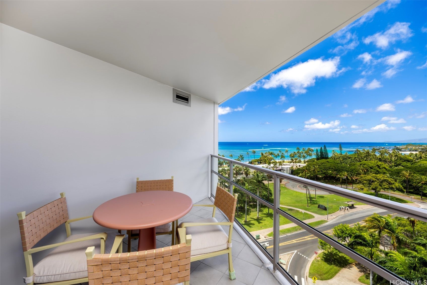 223 Saratoga Road 1215