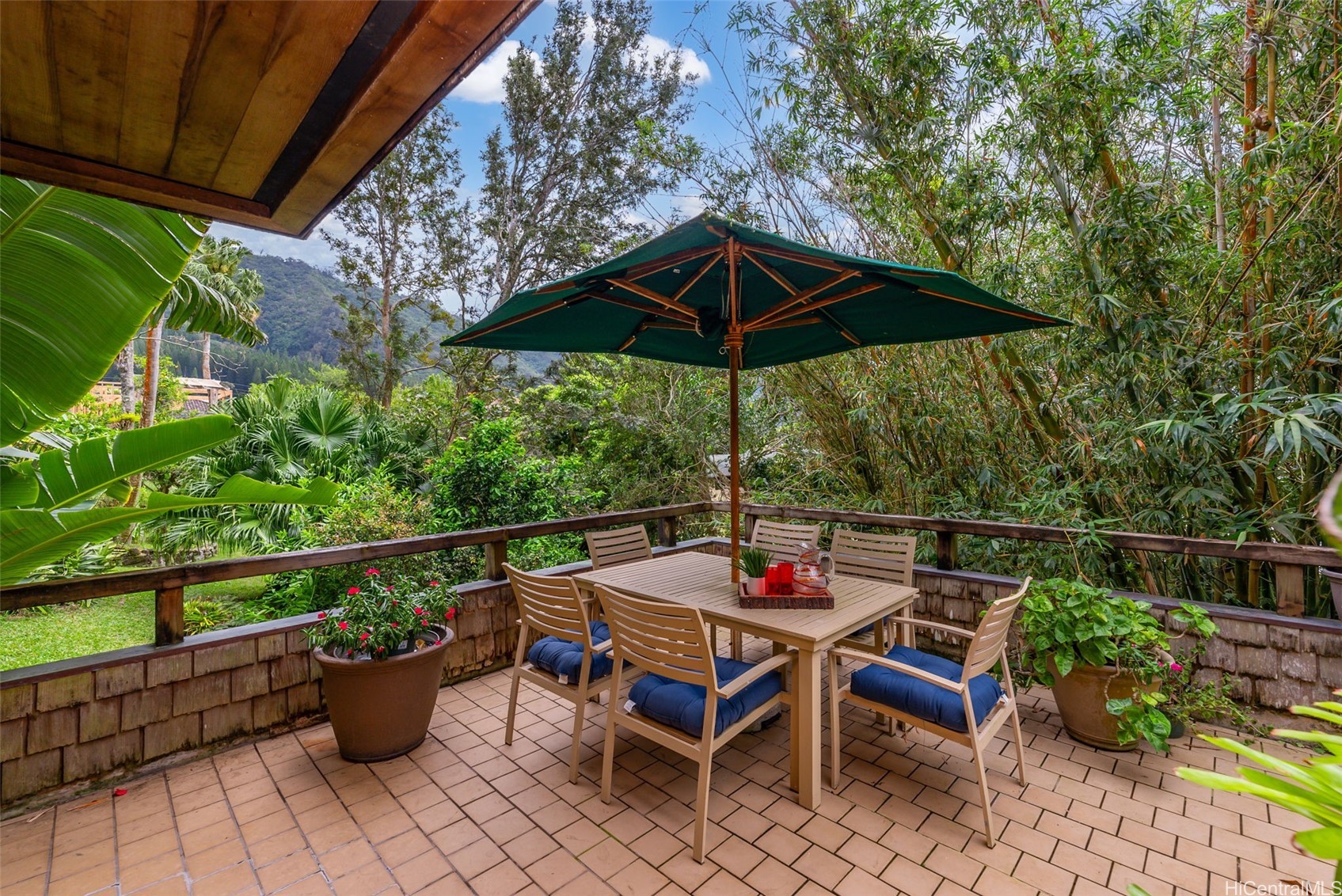 Honolulu, Hawaii, 96817, United States, 2 Bedrooms Bedrooms, ,3 BathroomsBathrooms,Residential,Active,2008694