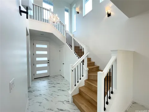 MLS: 202511818