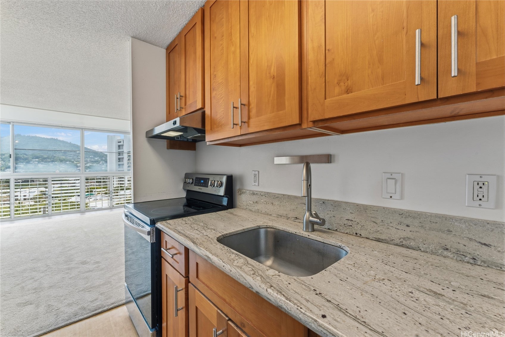 1011 Prospect Street 809