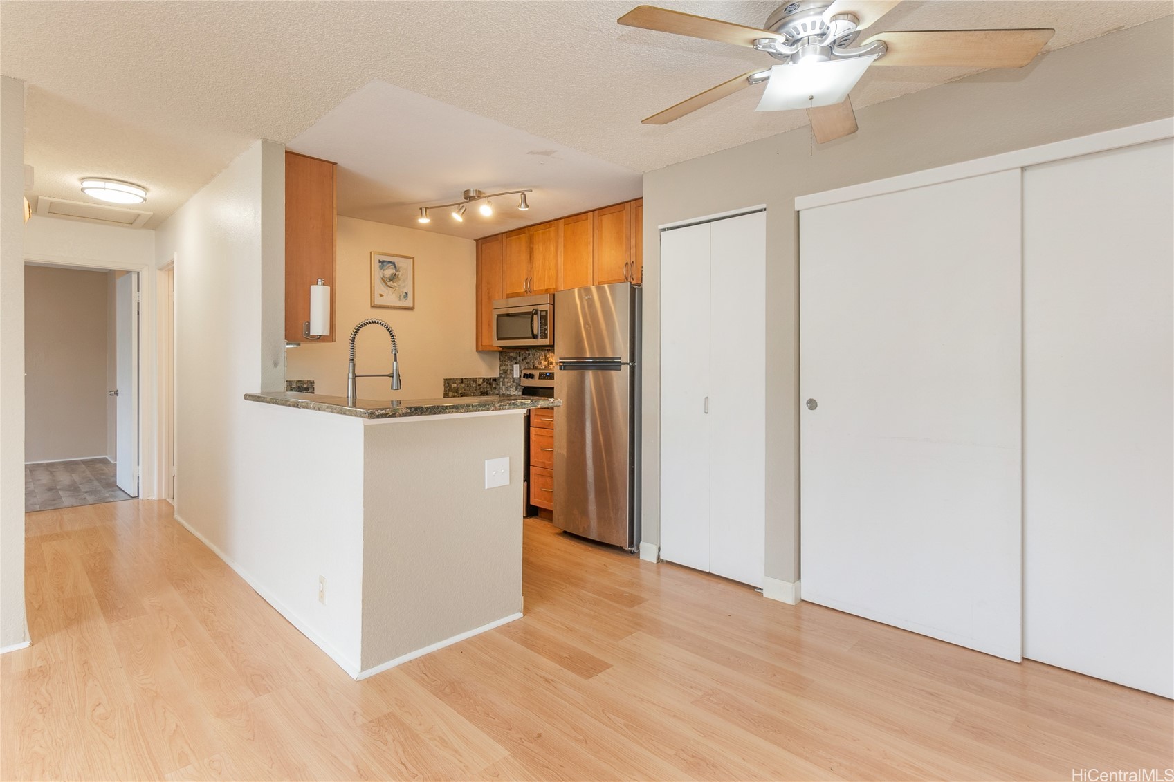 94-1457 Waipio Uka Street O203