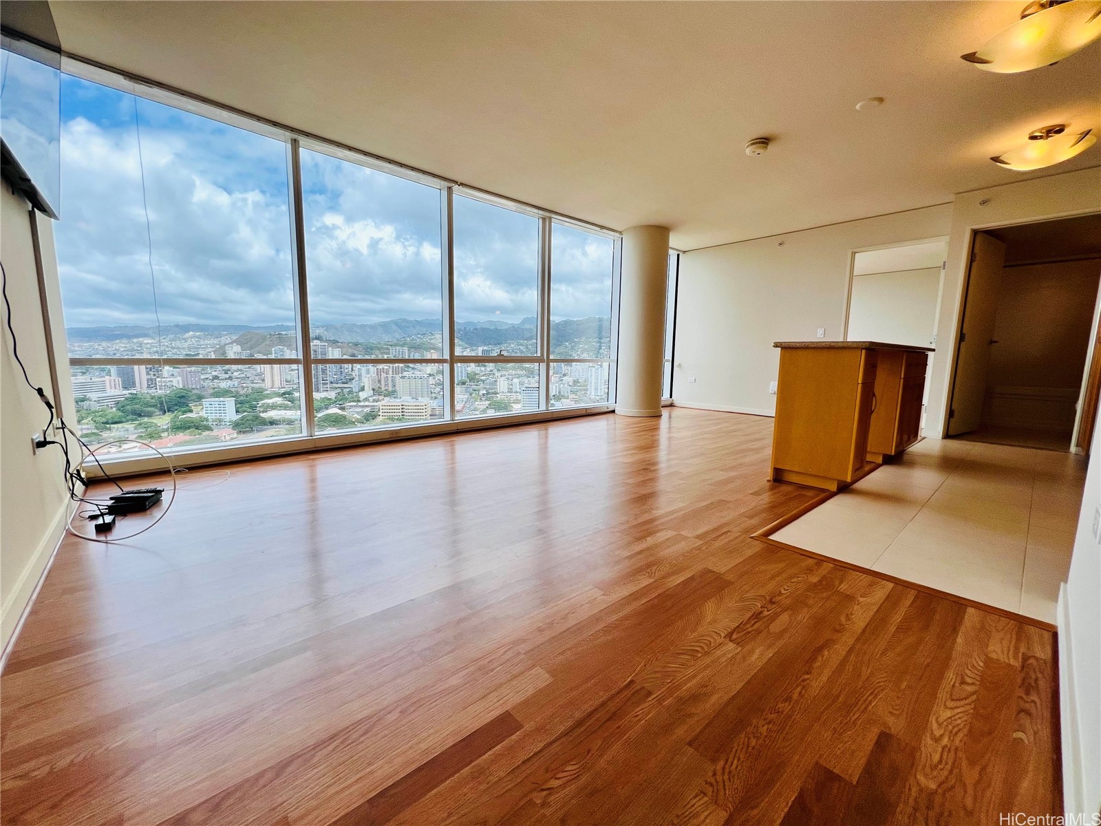 1288 Kapiolani Boulevard I3701