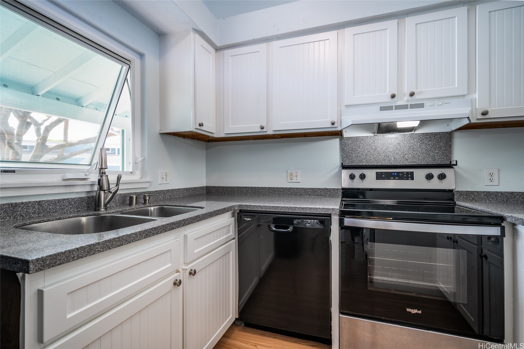 355 Aoloa Street G205