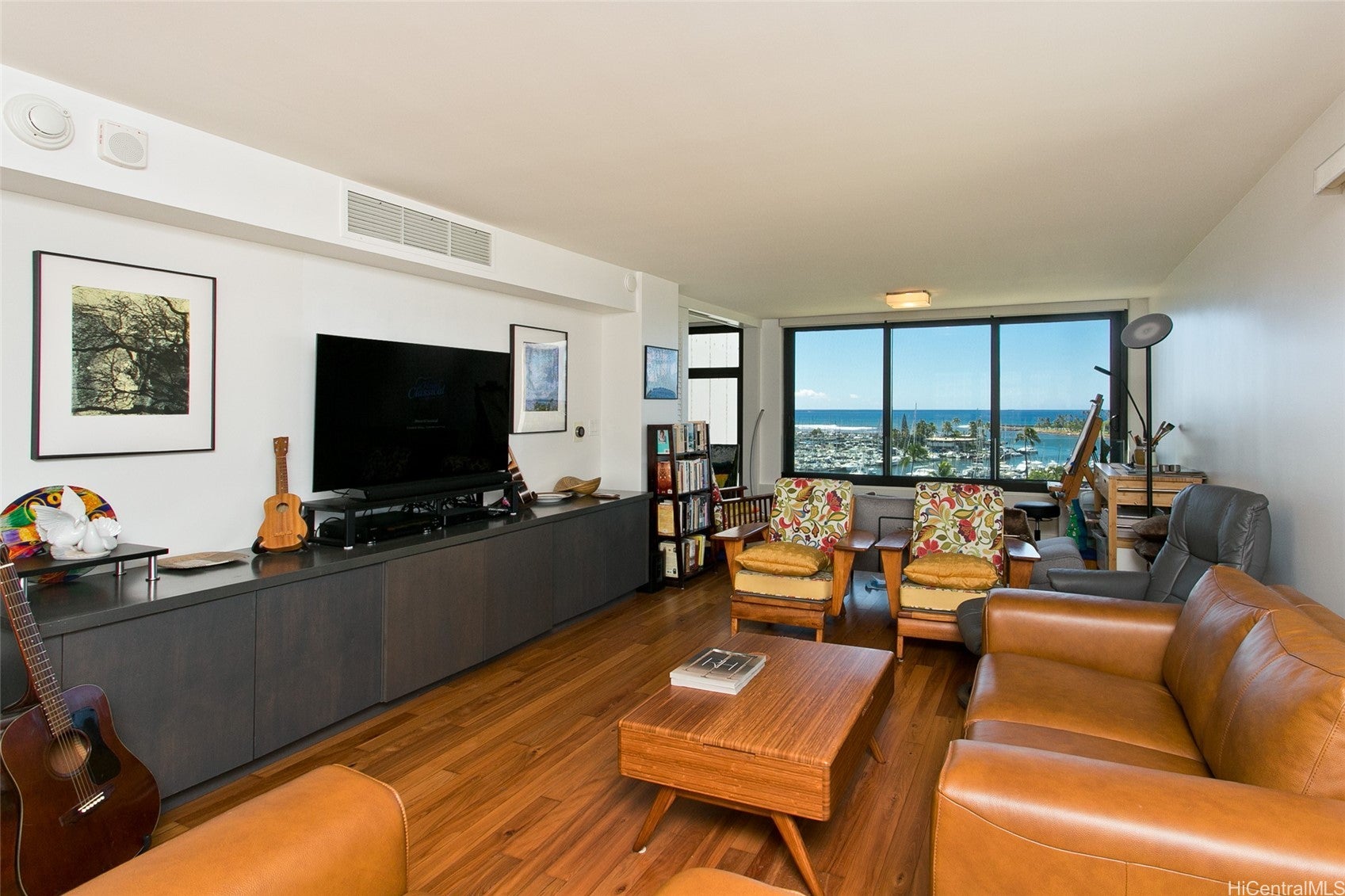 1600 Ala Moana Boulevard 1012
