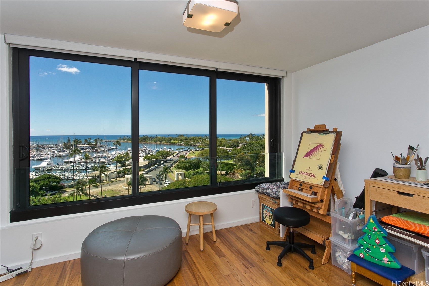 1600 Ala Moana Boulevard 1012