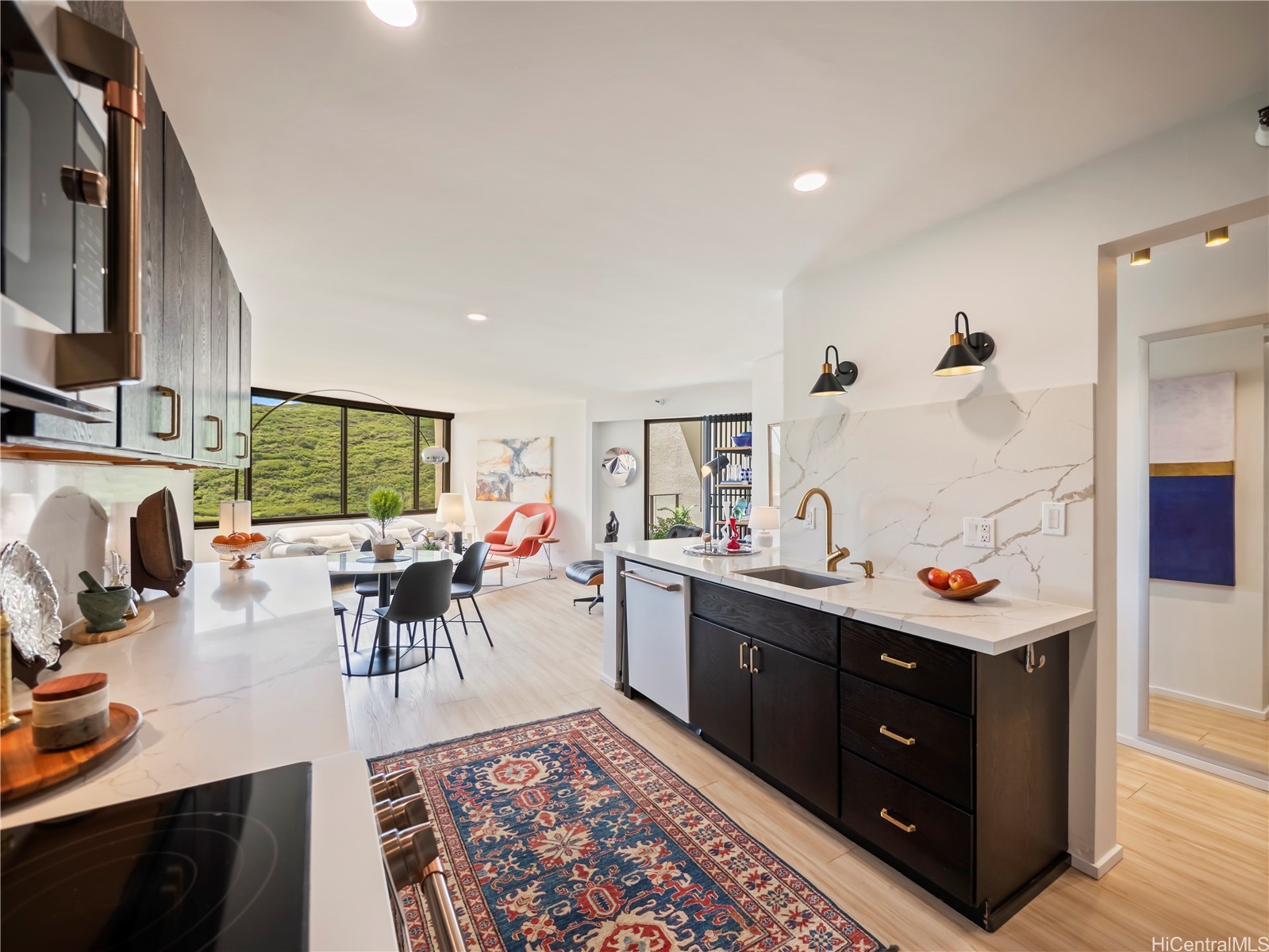 555 Hahaione Street 12E