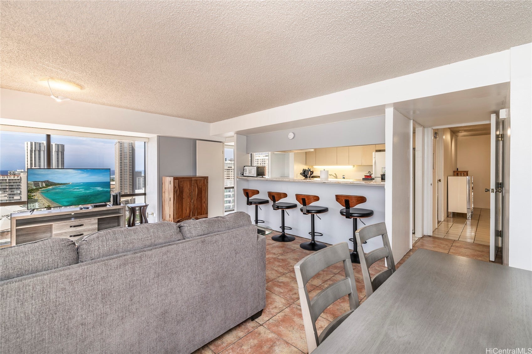 1750 Kalakaua Avenue 2202