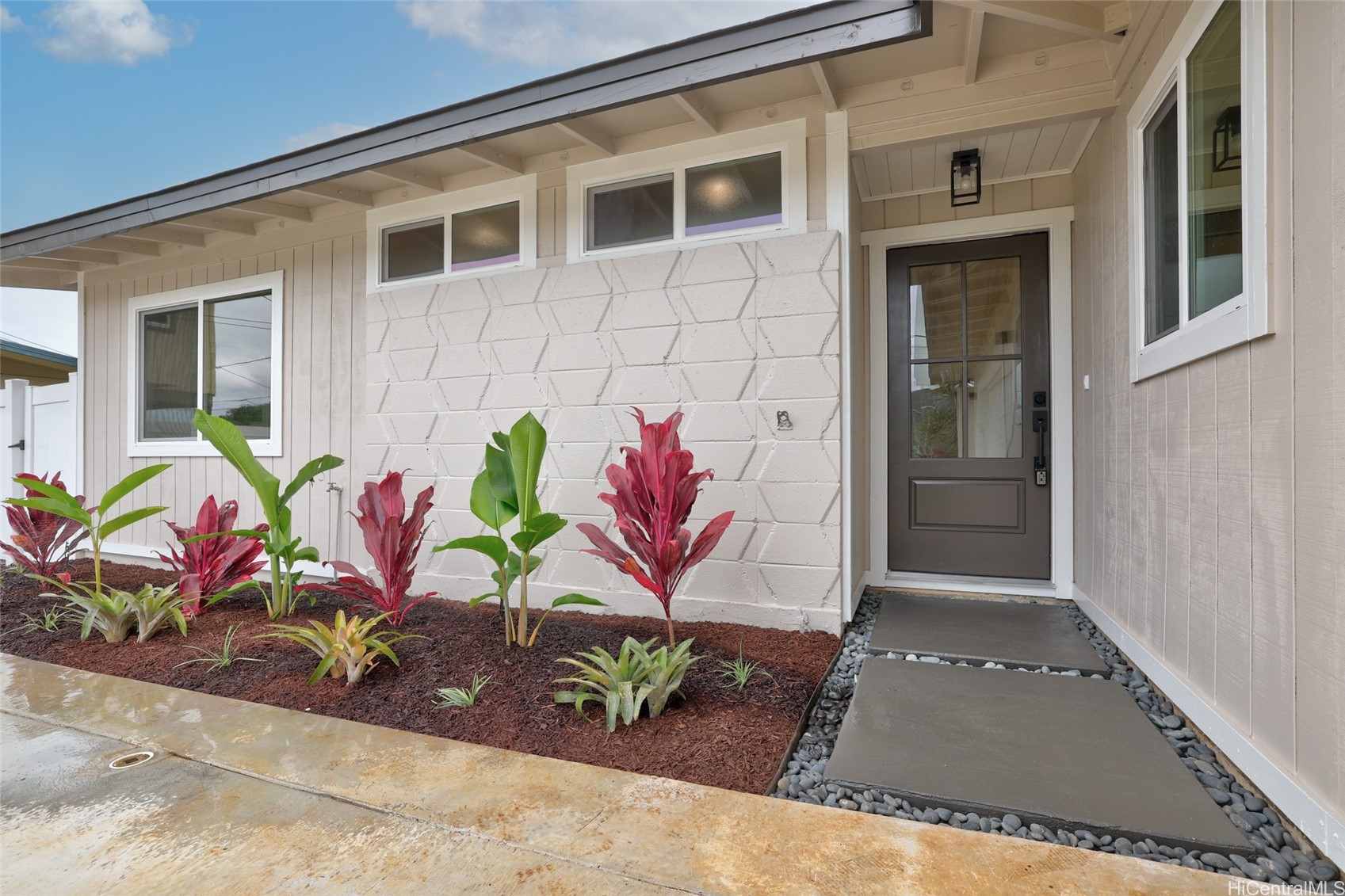 1519 Uluhaku Place