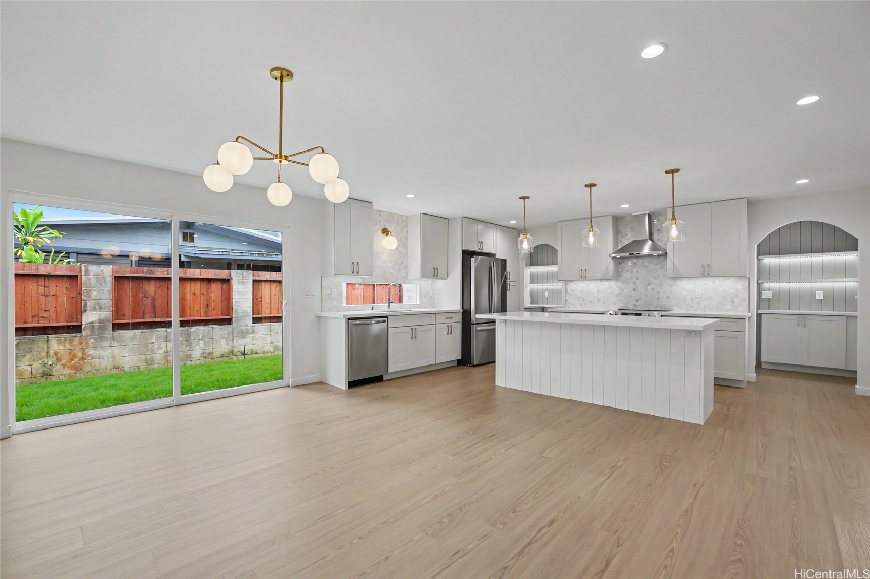 1519 Uluhaku Place