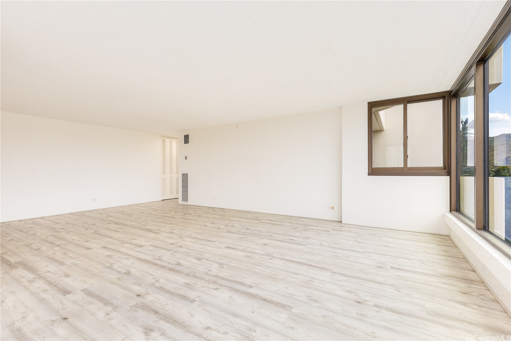 250 Kawaihae Street 1D