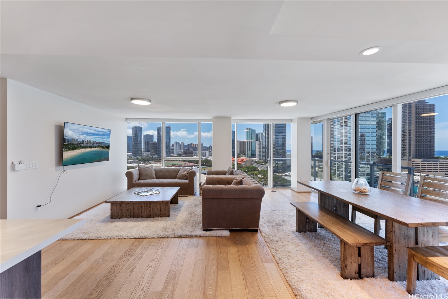 888 Kapiolani Boulevard 1605