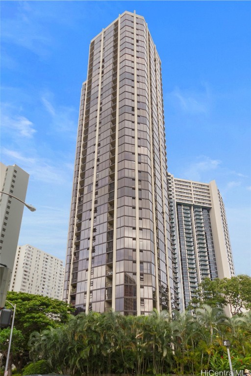 Honolulu Tower Condominium