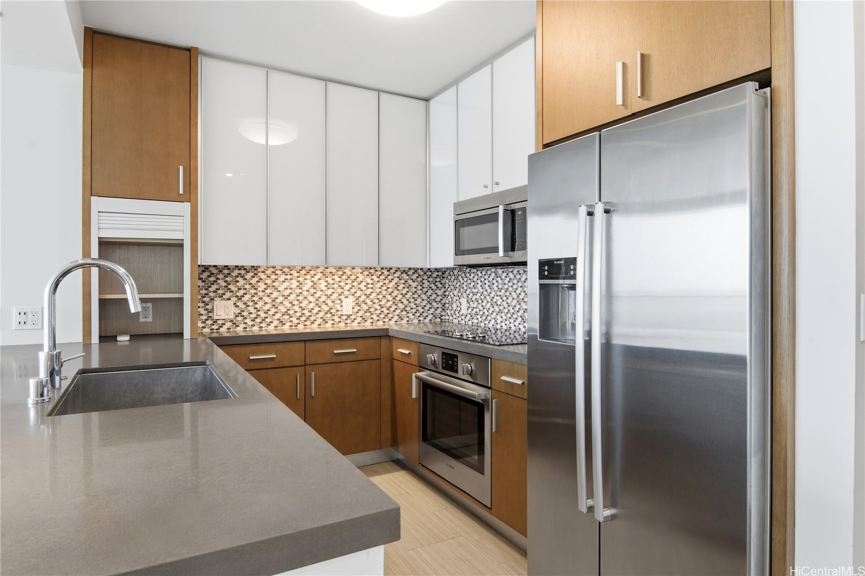 600 Ala Moana Boulevard 2103