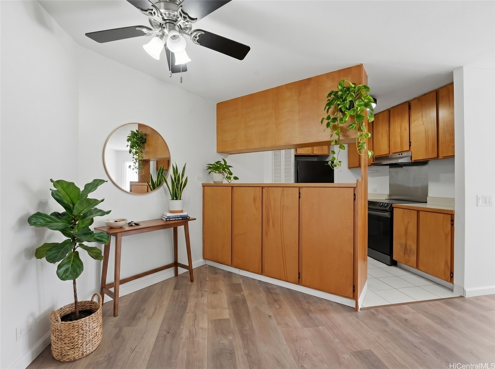 1441 Piikoi Street 706