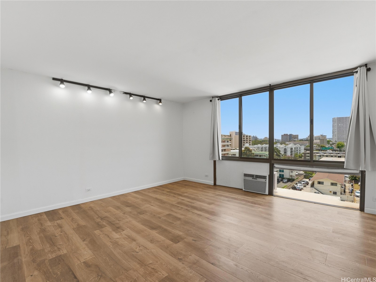 1441 Piikoi Street 706