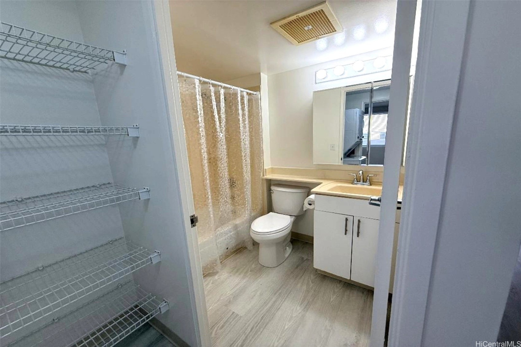 1512 Piikoi Street 203