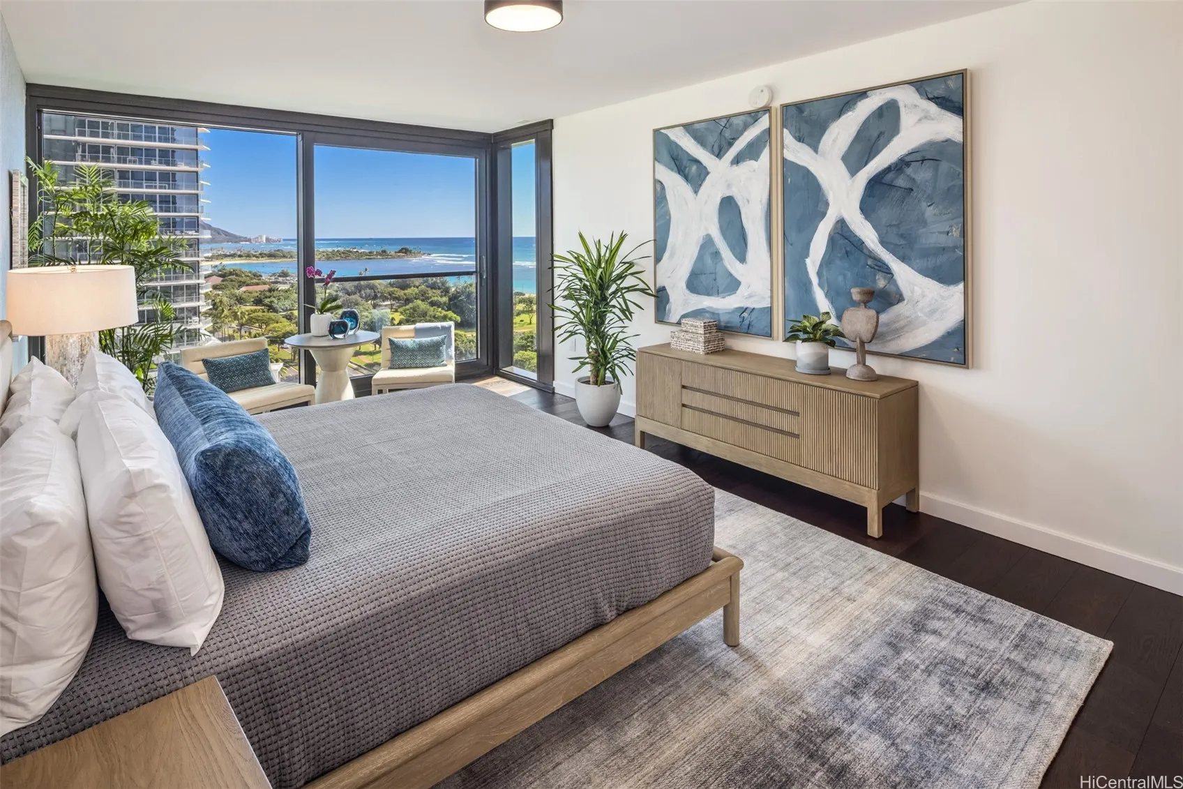 Honolulu, Hawaii 96814, United States, 3 Bedrooms Bedrooms, ,4 BathroomsBathrooms,Residential,Active,34595