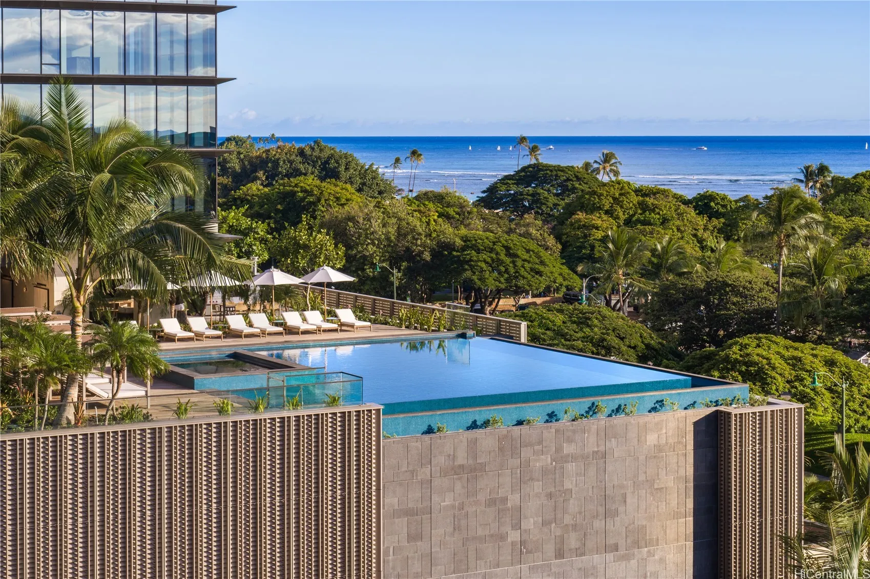 Honolulu, Hawaii 96814, United States, 3 Bedrooms Bedrooms, ,4 BathroomsBathrooms,Residential,Active,34595