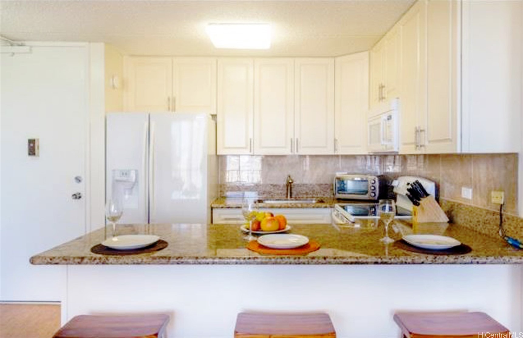 411 Hobron Lane 2814