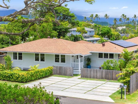 Photo of 244 Awakea Road, Kailua, HI 96734 (MLS # 202608800)