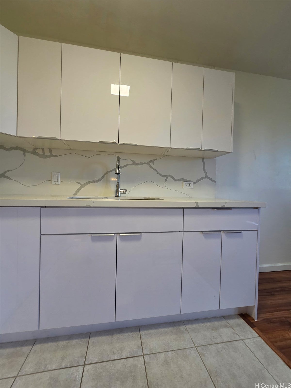 509 University Avenue 703
