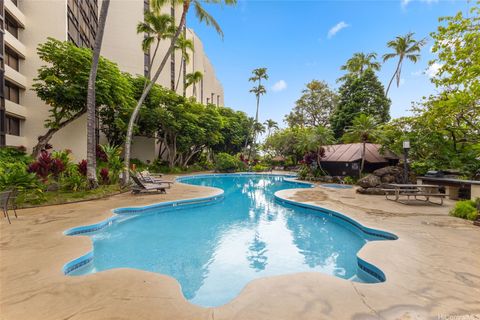 Photo of 521 Hahaione Street #12G, Honolulu, HI 96825 (MLS # 202525608)
