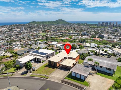 Photo of 1546 Kanalui Street, Honolulu, HI 96816 (MLS # 202604961)