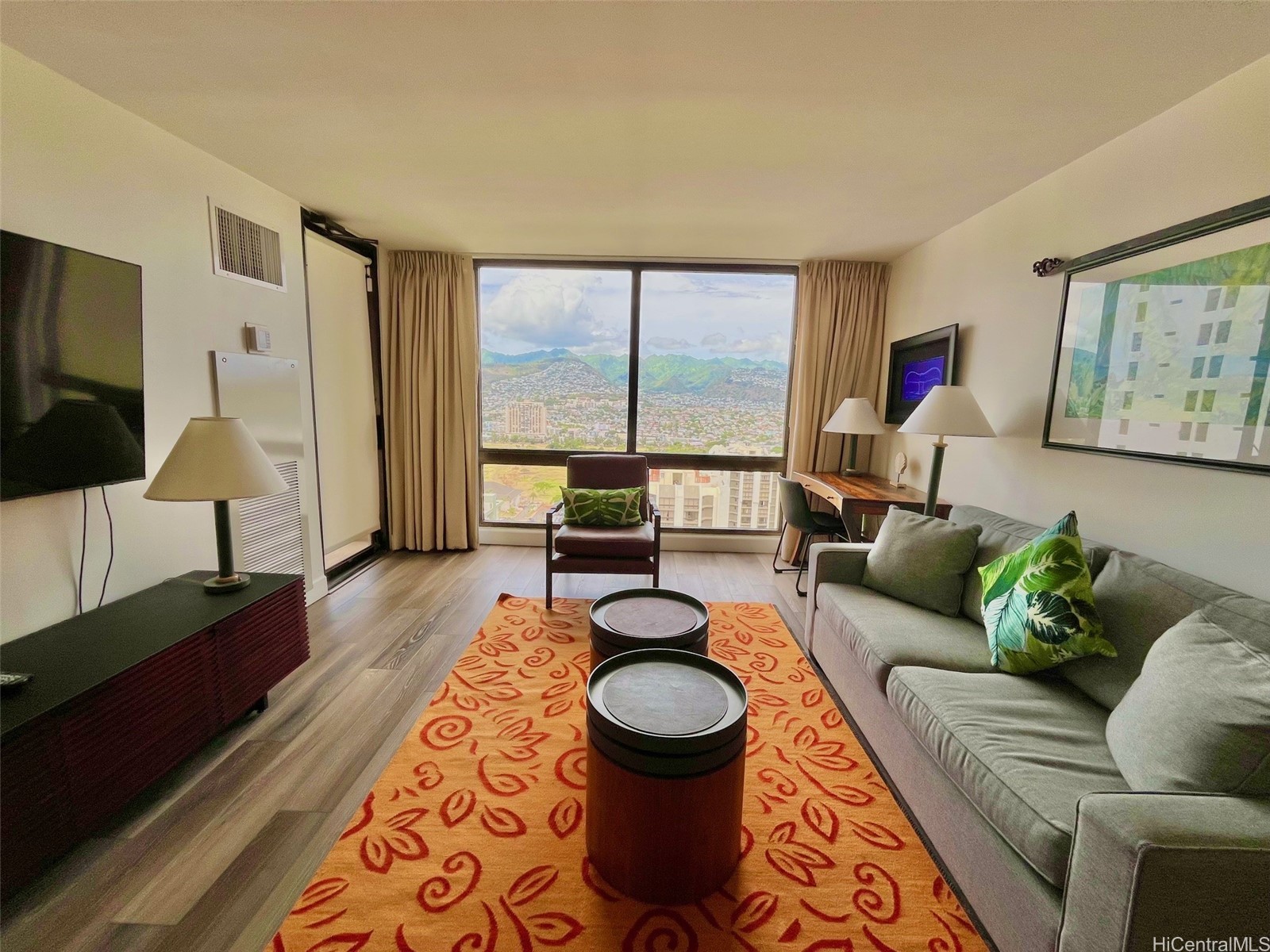 229 Paoakalani Avenue 3301 (NUC)