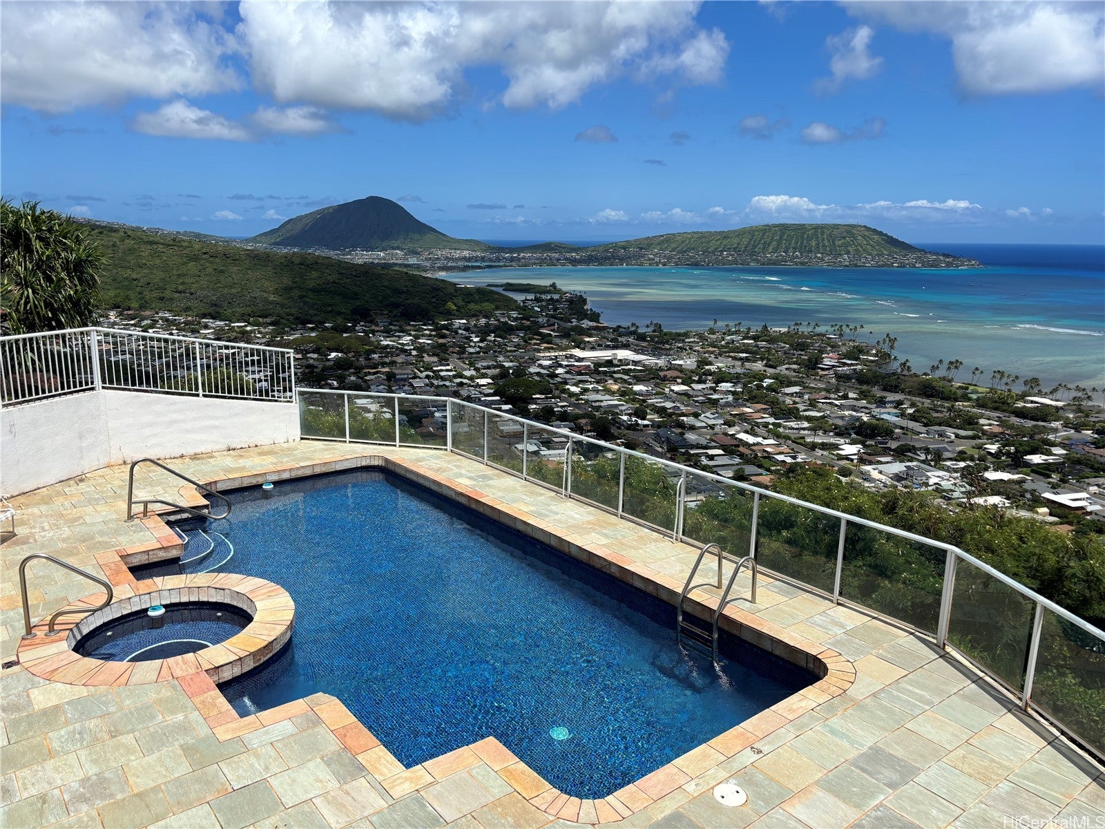 483 Maono Loop