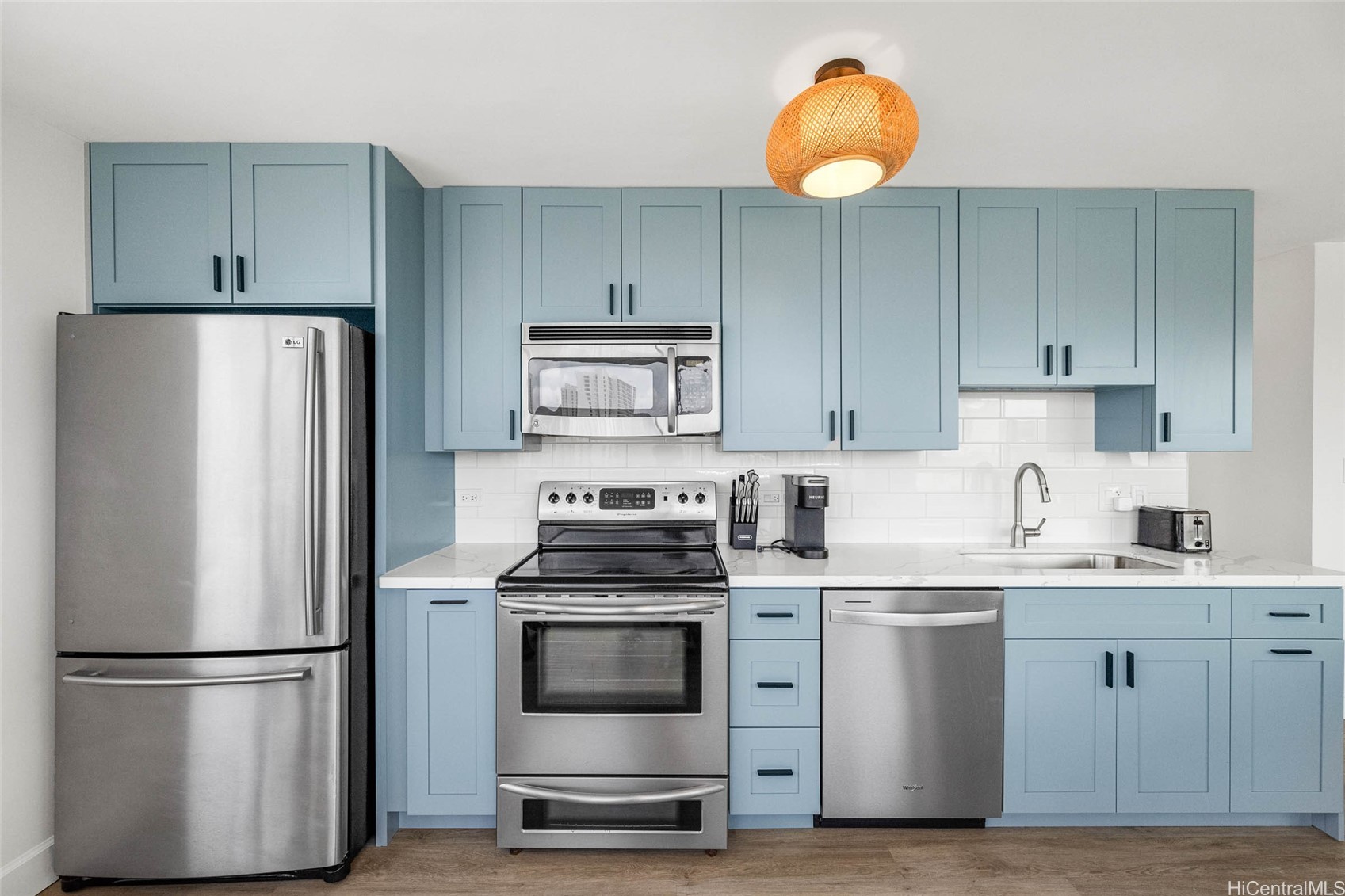 2421 Tusitala Street 2204