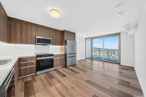 1500 Rycroft Street 4105R Honolulu HI 96814
