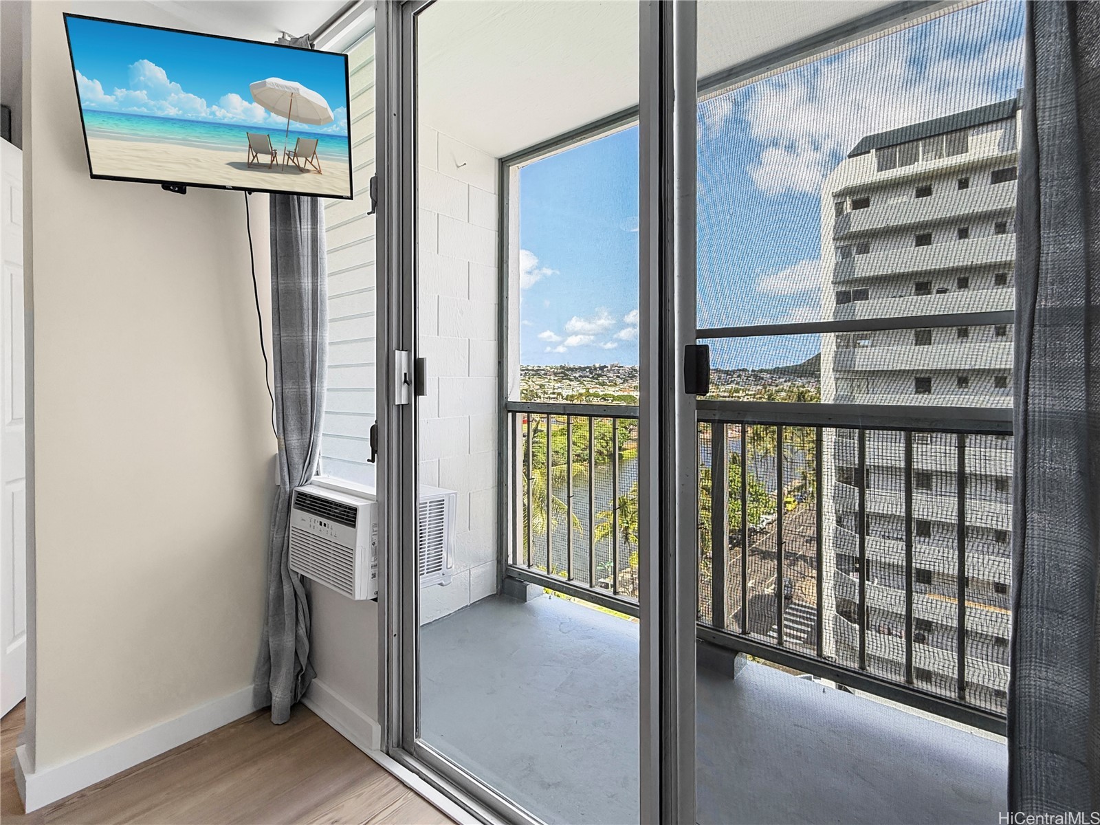 2509 Ala Wai Boulevard 902