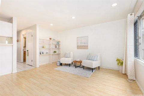 Photo of 46-261 Kahuhipa St. Kahuhipa Street #A203, Kaneohe, HI 96744 (MLS # 202517329)