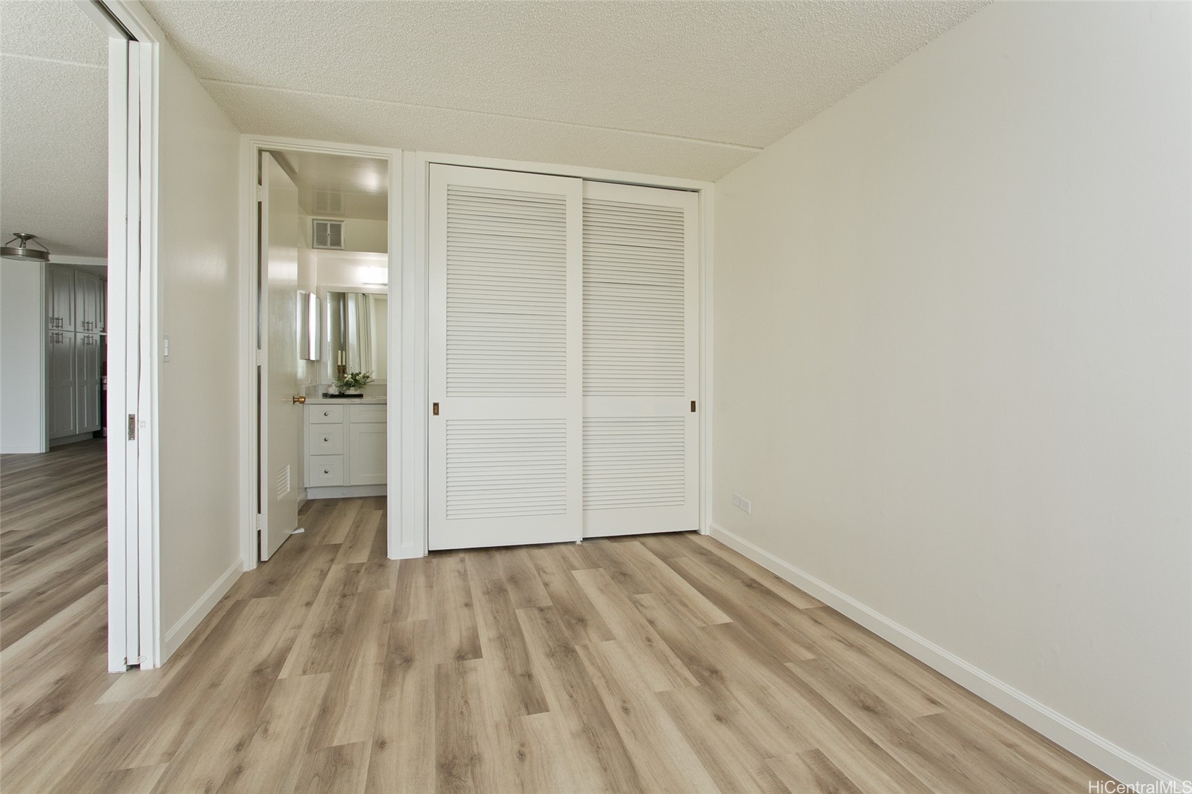 1717 Ala Wai Boulevard 1403